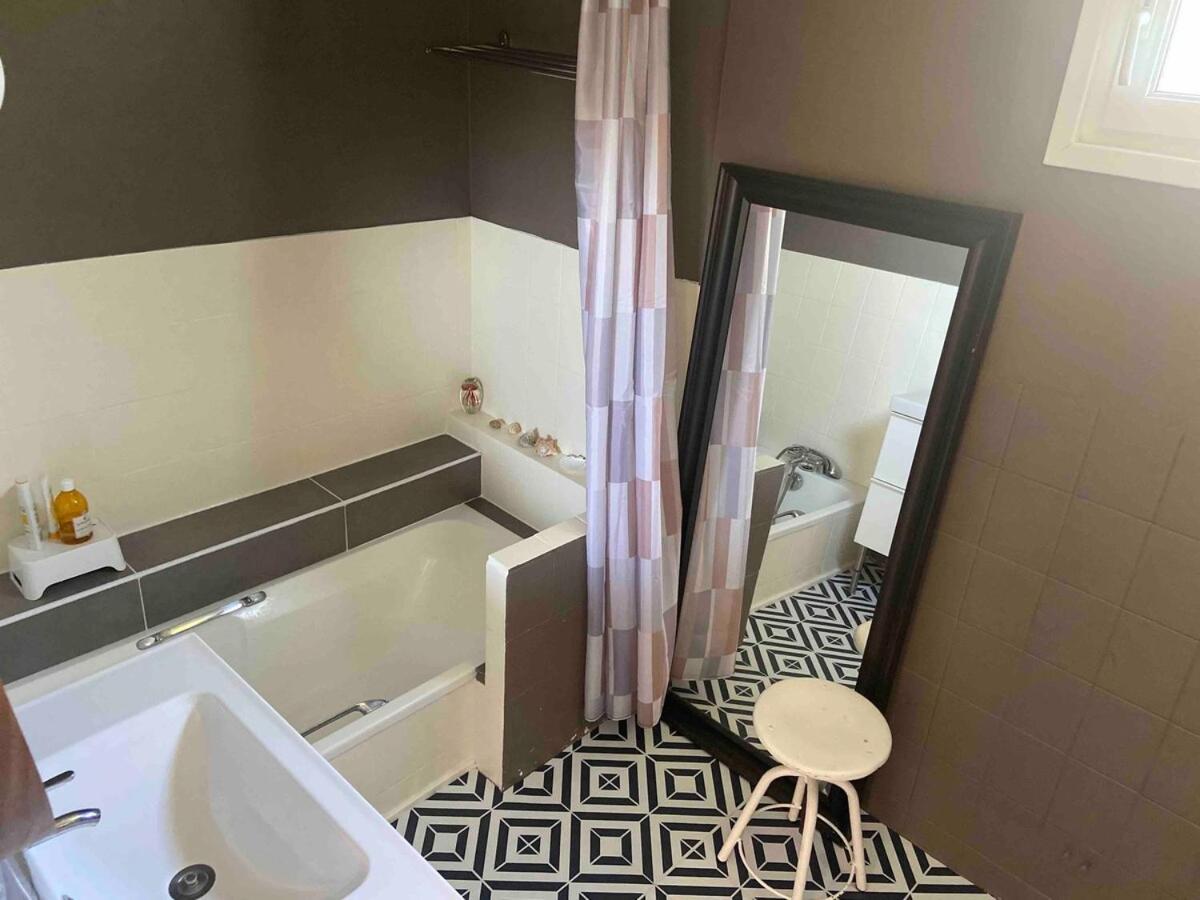 La Maison De Marie A 5 Minutes A Pied De La Plage Avec Parking Privee Et Gratuit Lion-sur-Mer Dış mekan fotoğraf